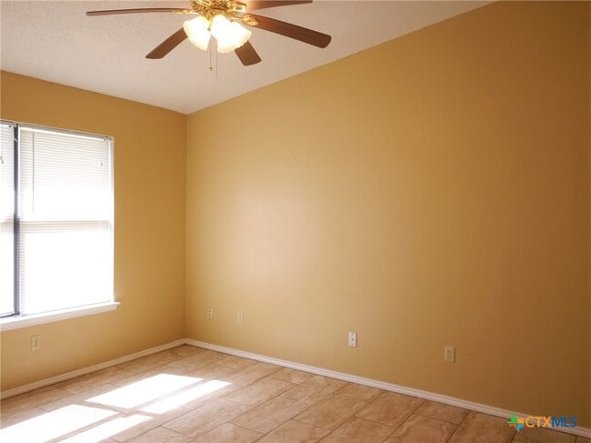 Building Photo - 1510 Westway Dr