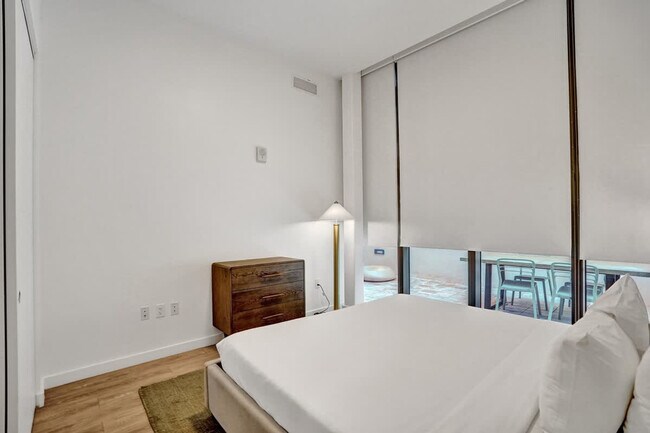 Building Photo - 1220 17th St