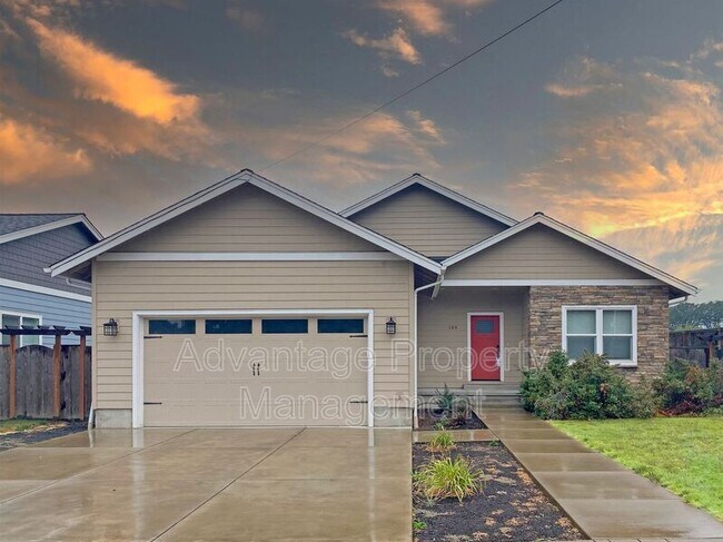 Building Photo - 106 S 21st. St.