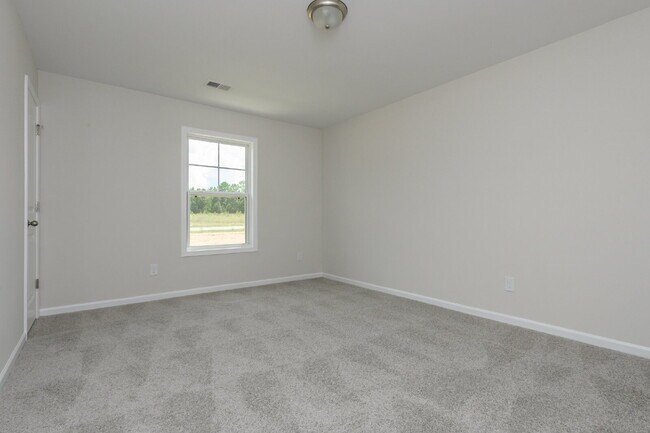 Building Photo - Elegant 4 Bedroom, 2 Bathroom Home with Modern Finishes & Open-Concept Living $2,150/mo rent