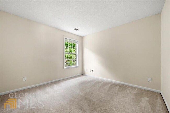 Building Photo - 3492 Chastain Glen Ln NE