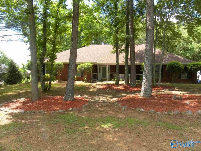 Primary Photo - 111 Capote Dr