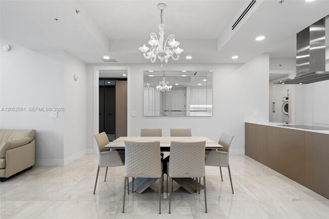 Building Photo - 18201 Collins Ave