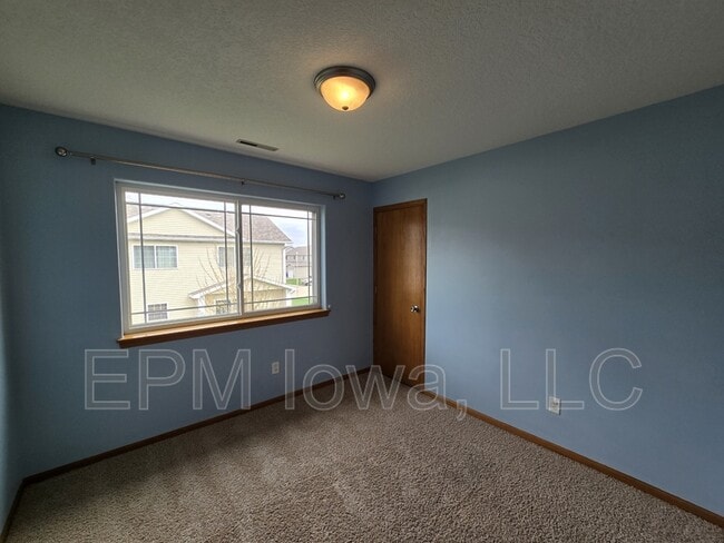 Building Photo - 147 Alydar Dr