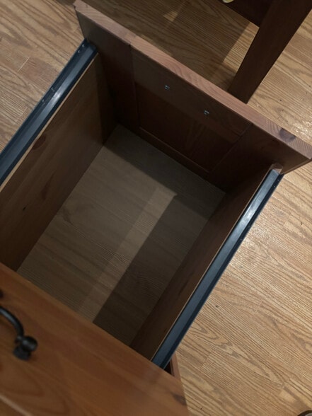 Building Photo - 1900 Oakengate Ln