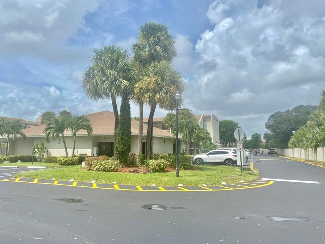 Building Photo - 1500 N Congress Ave