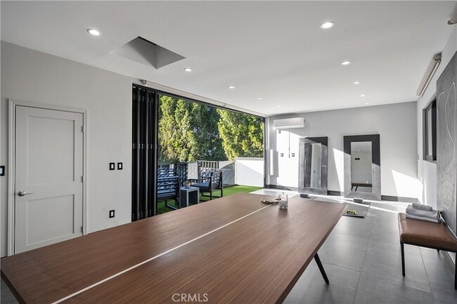 Building Photo - 5535 Shirley Ave