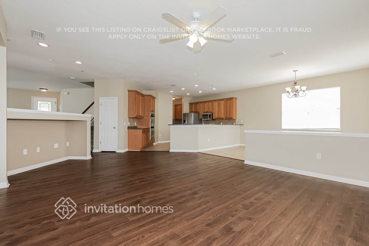 Building Photo - 11135 Golden Silence Dr