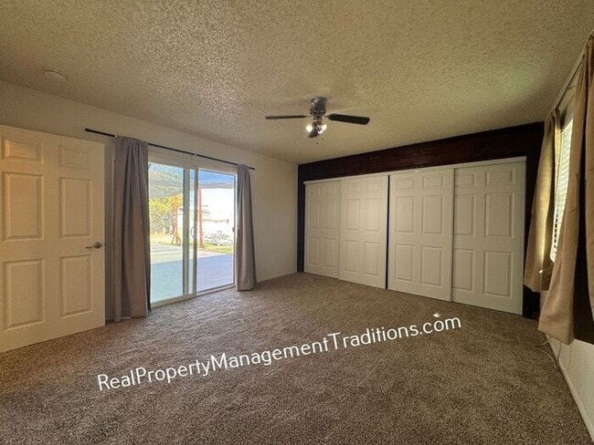 Building Photo - Cozy single story