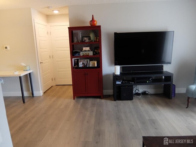 Building Photo - 5307 Ravens Crest Dr