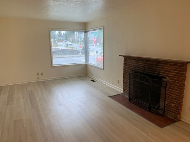 Building Photo - Ravenna House