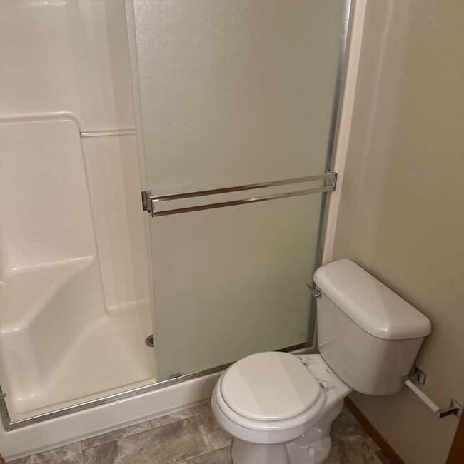 Building Photo - 228 SW Westholm Ave