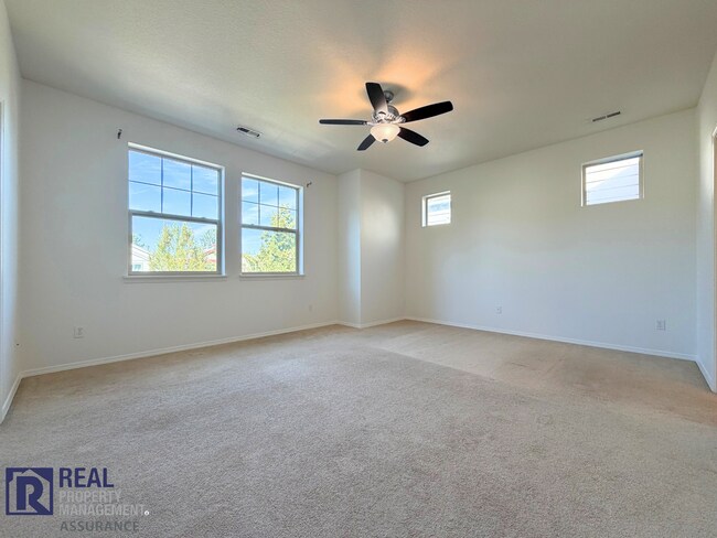 Building Photo - 18658 SW Hideo Ct