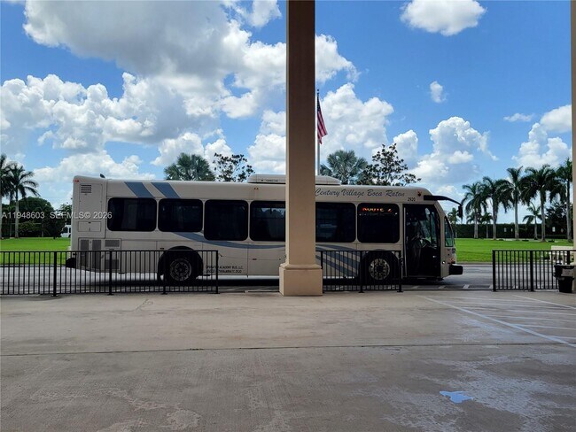 Building Photo - 196 Mansfield F