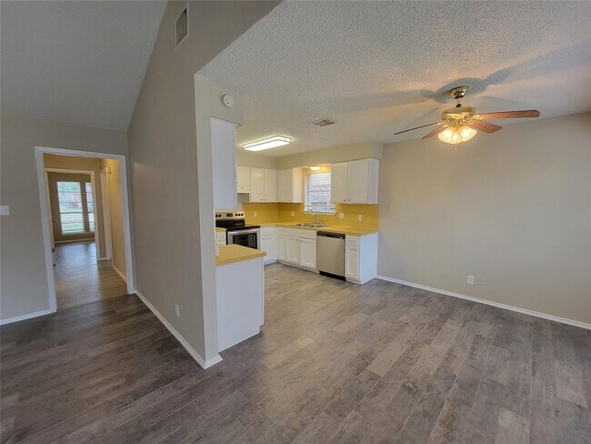 Building Photo - 22431 Coriander Dr
