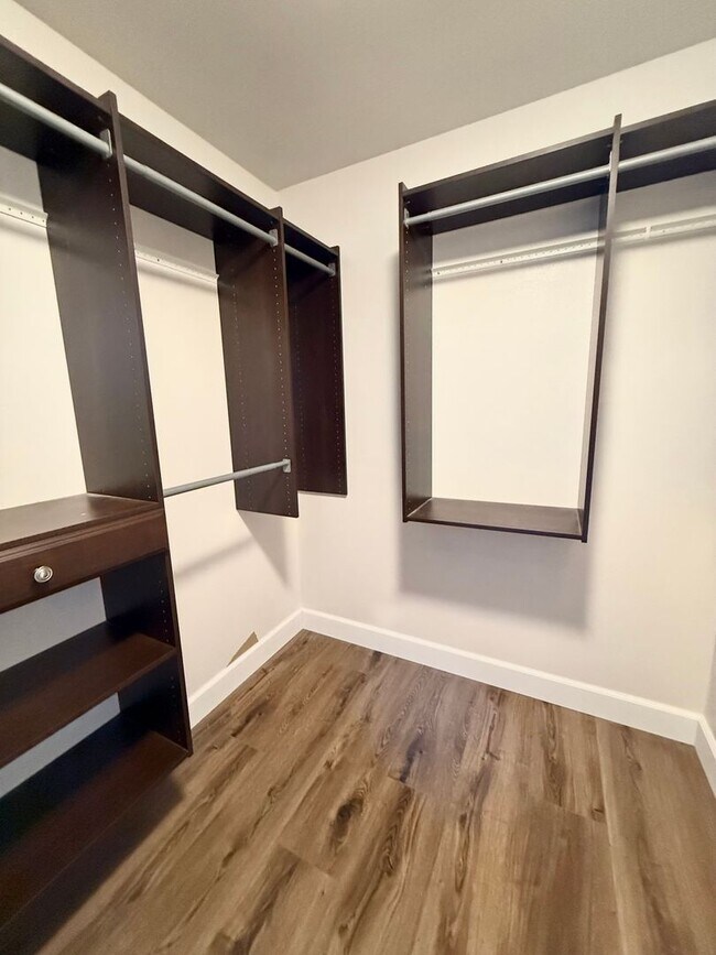 Building Photo - Beautiful 3 Bed 2.5 Bath COMING SOON!!!!