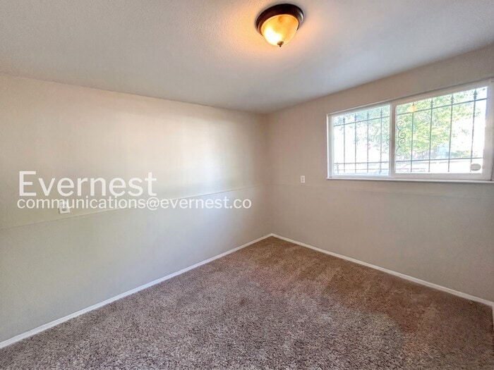 Building Photo - 4096 Colony Hills Cir