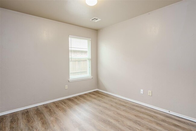 Building Photo - 8113 Frye Ln