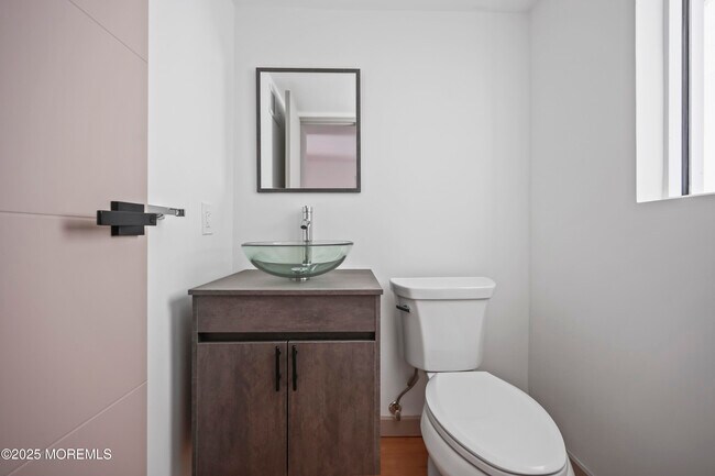 Building Photo - 510 Ocean Ave N