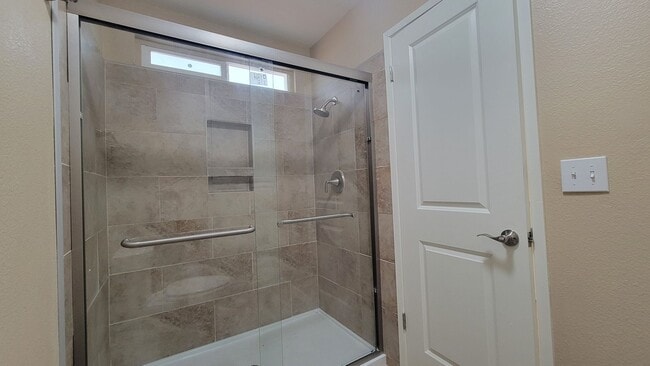 Building Photo - 4028 Sarah Jane Ct