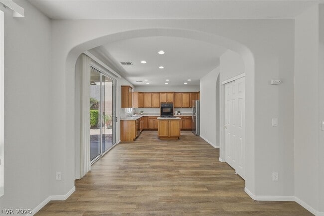 Building Photo - 557 Tecate Valley St