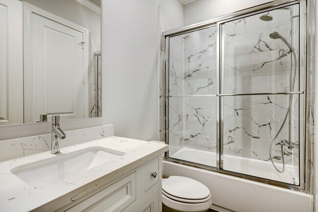 Building Photo - 6103 Alexandra Grove Pl