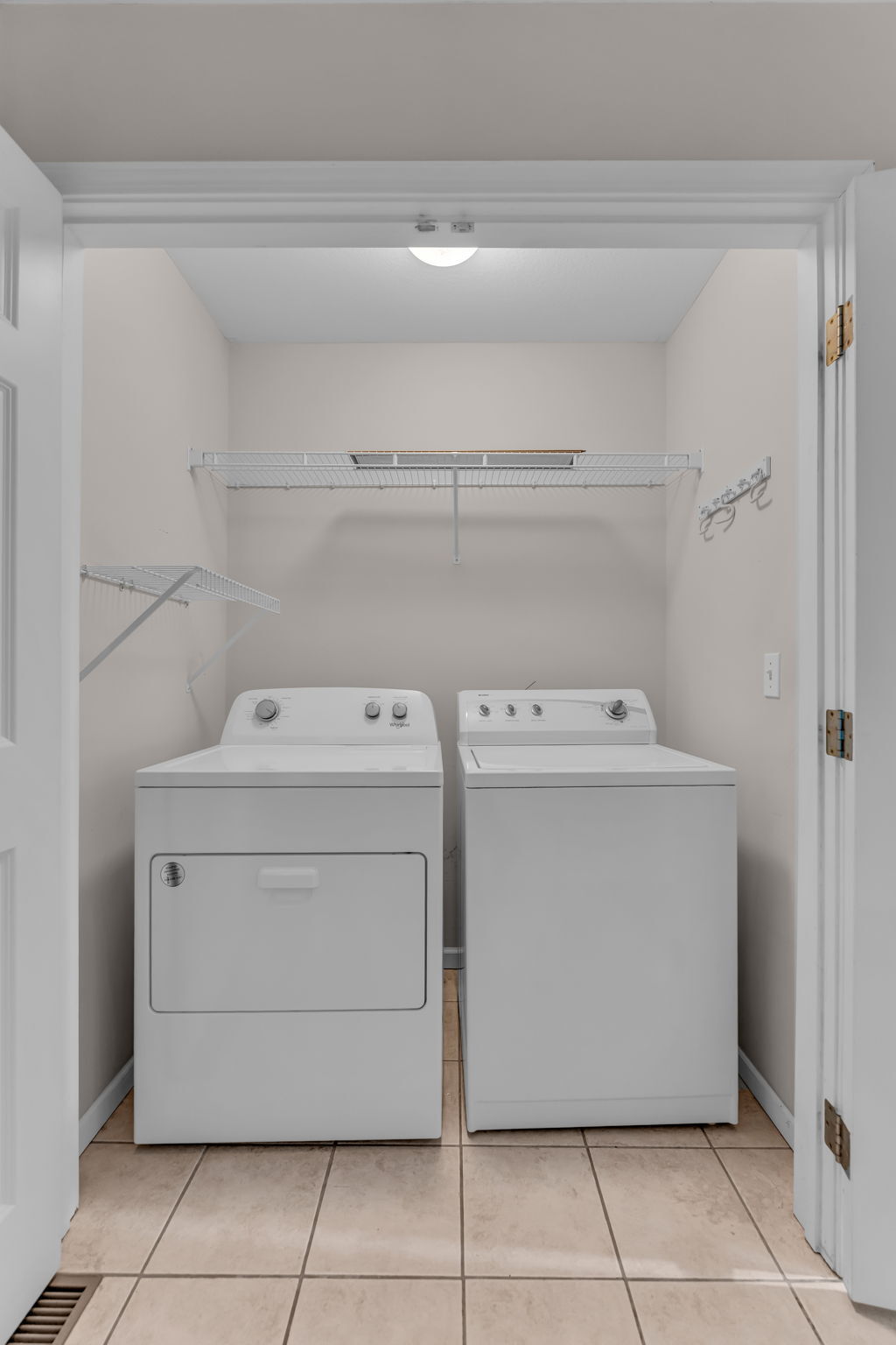 Building Photo - 1522 Legend Trail Dr