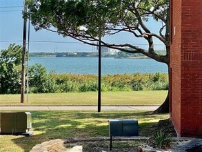 Building Photo - 5901 Lake Hubbard Pkwy