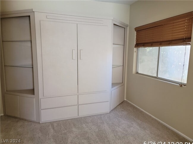 Building Photo - 2700 Copper Cove Dr