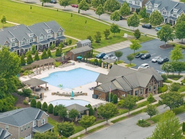 Building Photo - 1300 Riverbirch Way