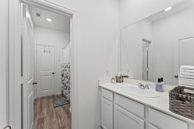 Building Photo - 31722 Harmony High Ln