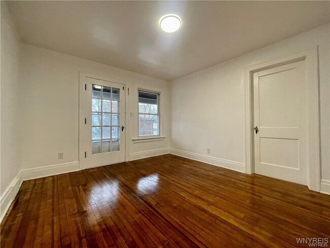 Building Photo - 434 23rd St