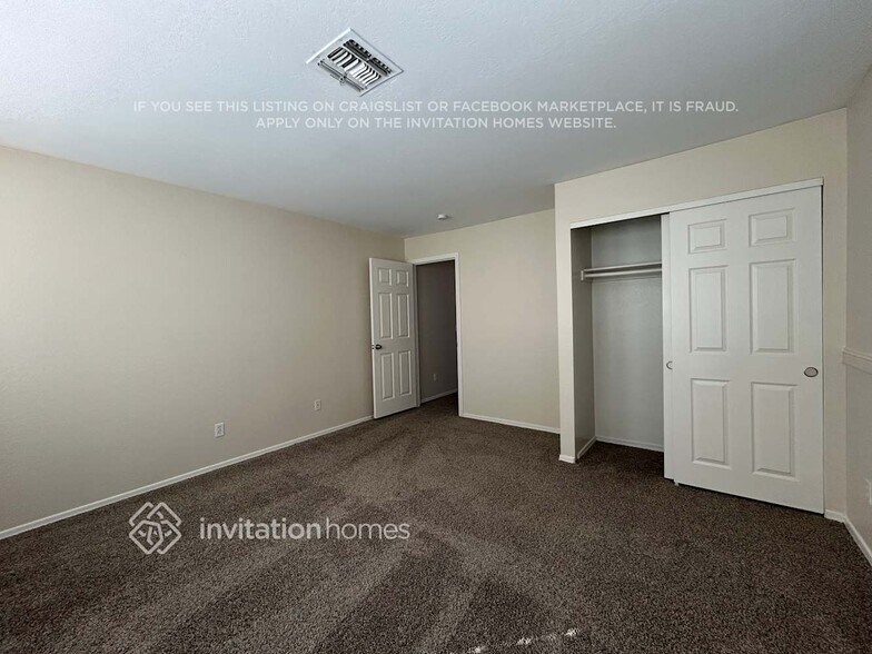 Building Photo - 11714 W Flanagan St