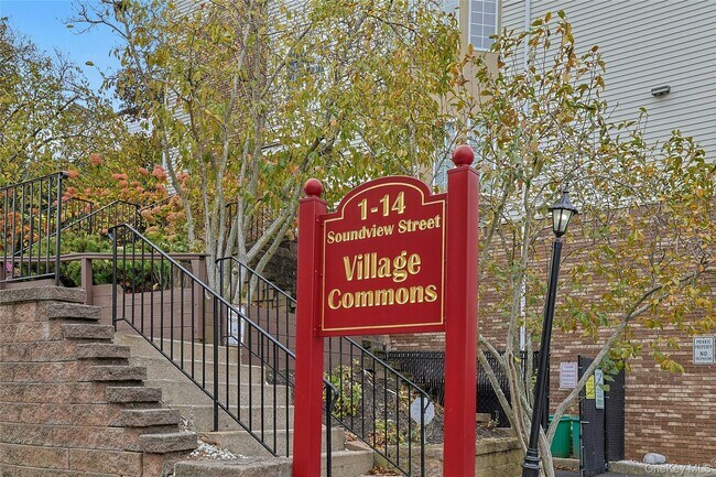 Building Photo - 5 Soundview St