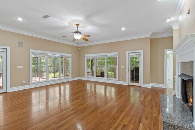 Building Photo - 8881 Winged Foot Dr