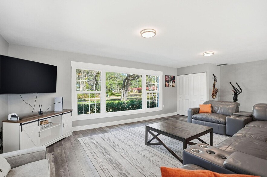 Building Photo - 34902 Greensteele Rd