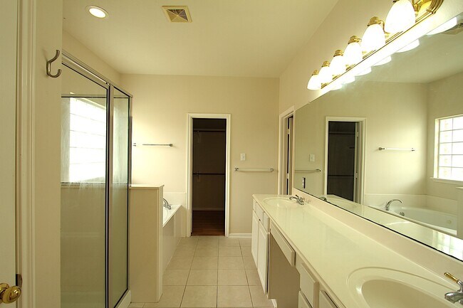 Building Photo - 4430 Waverly Canyon Ln