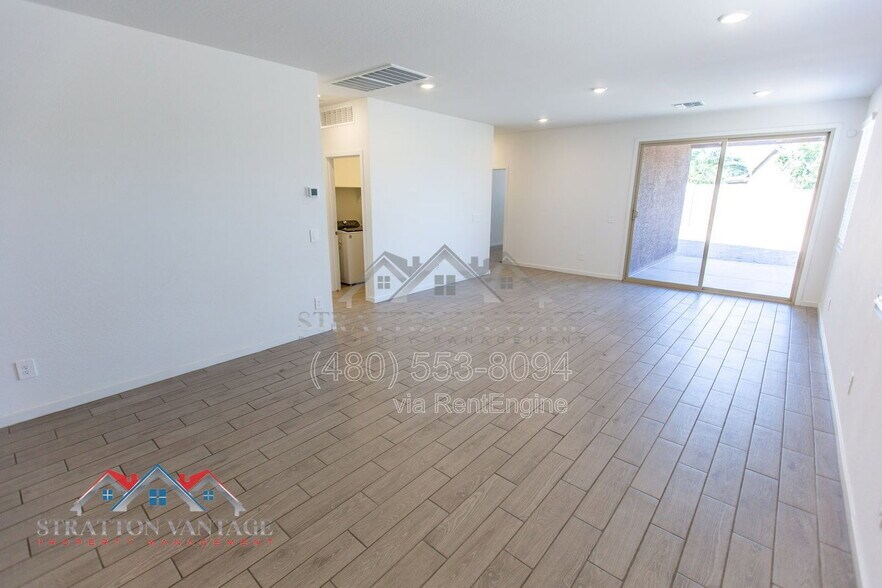 Building Photo - 2520 San Esteban Dr