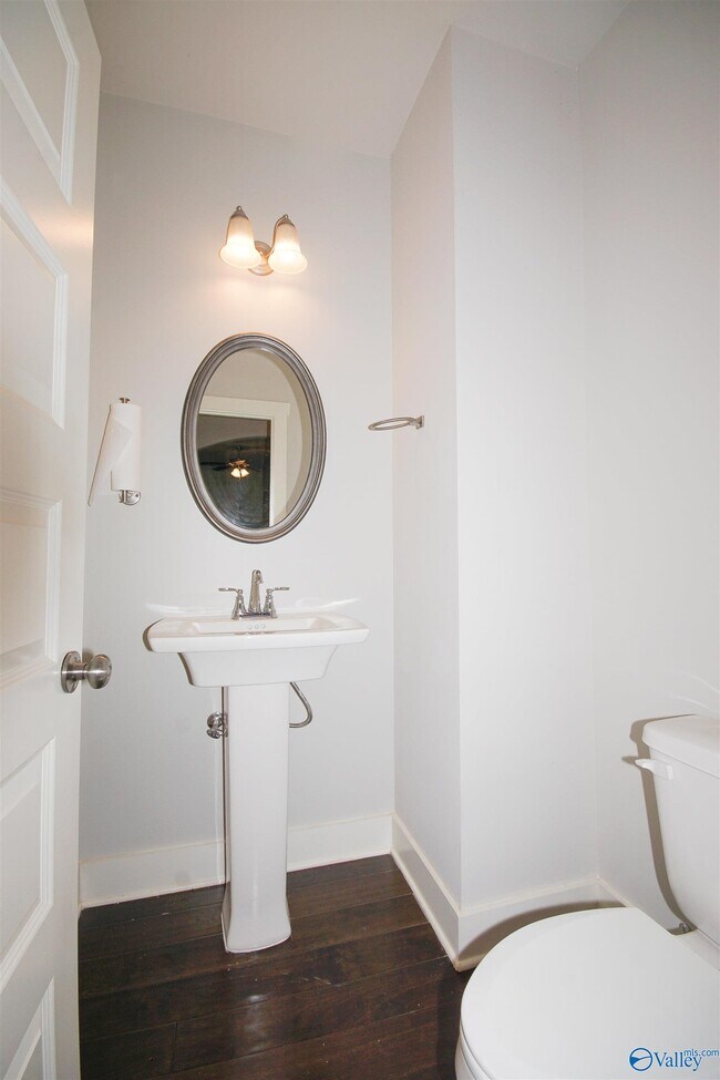 Building Photo - 12 Silky Oak Cir SW