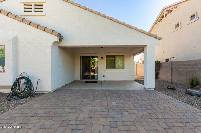 Building Photo - 1444 E Baker Dr