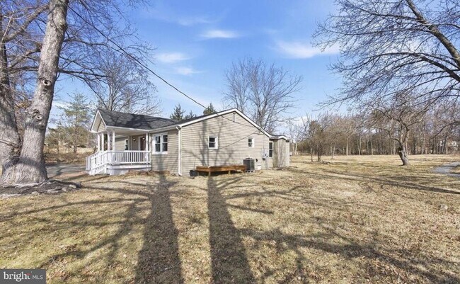 Building Photo - 11003 Weaversville Rd
