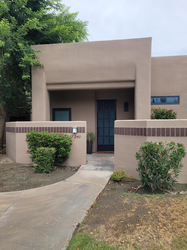 Primary Photo - 67240 S Chimayo Dr