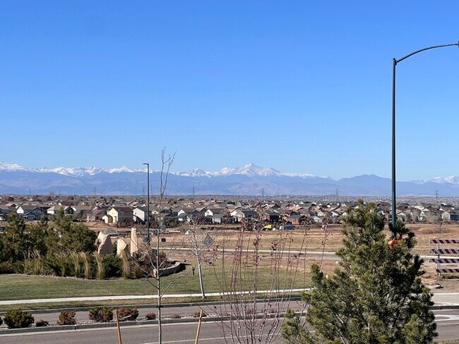 Building Photo - Charming 3 beds 2 baths in Commerce City!