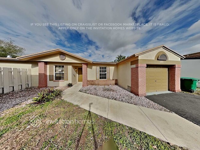 Building Photo - 14641 N Beckley Square