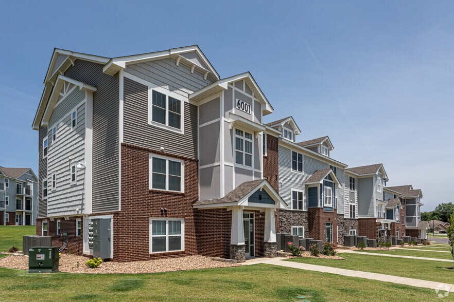 Dodson Pointe Apartment Homes 6000 W Stoney Creek Dr Rogers AR 72758