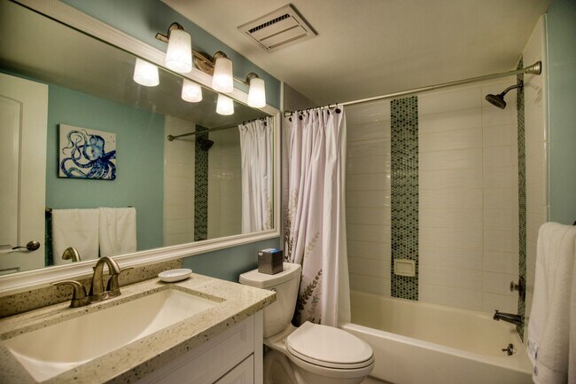 Building Photo - Seasonal Short-Term Villa at Augusta Villas in Plantation!