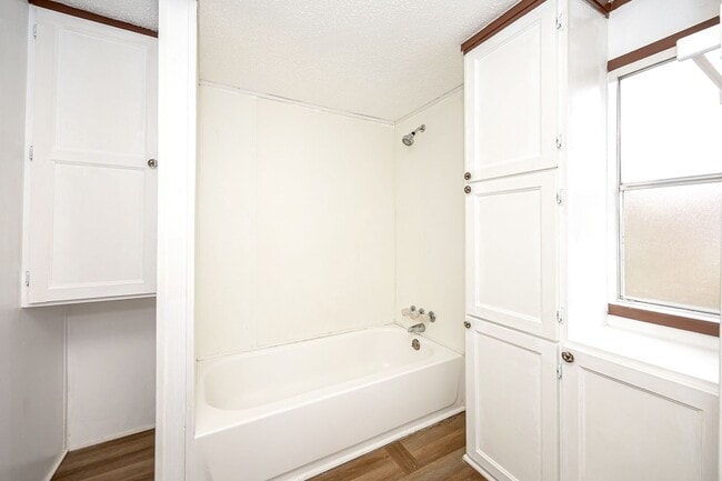 Building Photo - Elizabeth's RV Park -Mobile Homes-