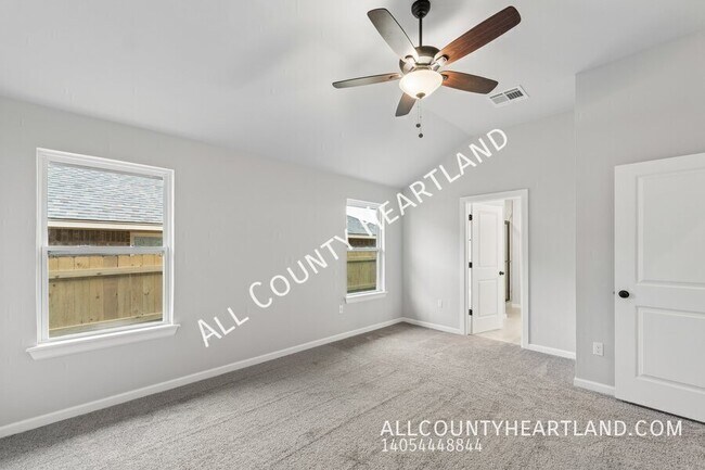 Building Photo - 1017 Redwood Creek Dr