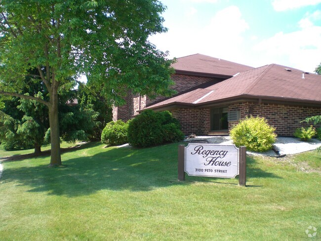 Building Photo - Regency House (55 & Older)