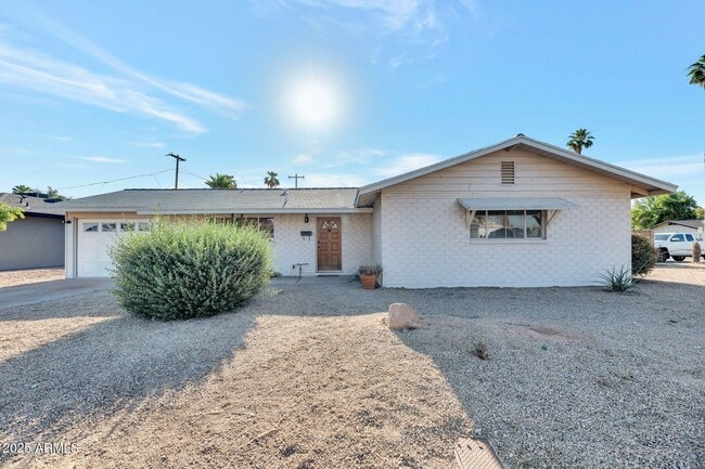 Primary Photo - 4521 N 75th Pl